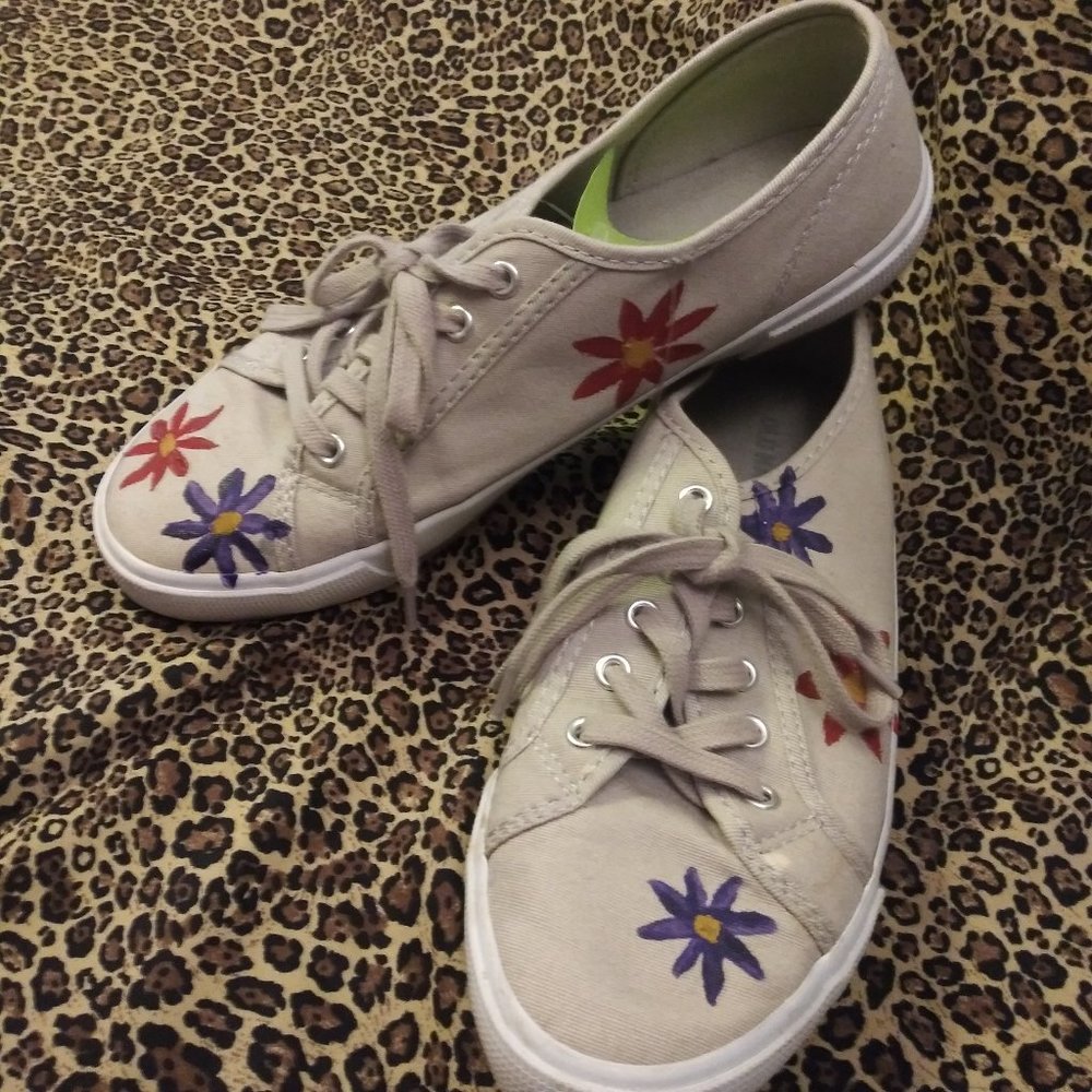 1776 Size 8 Old Navy Upcycled Sneakers - Picture 3 of 7